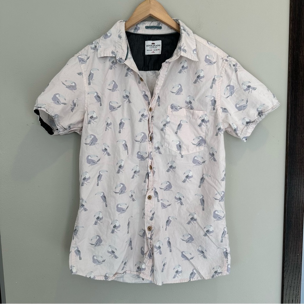Ditch Plains By Ricky Singh Men’s Pink Toucans Short Sleeve Tropical Button Down